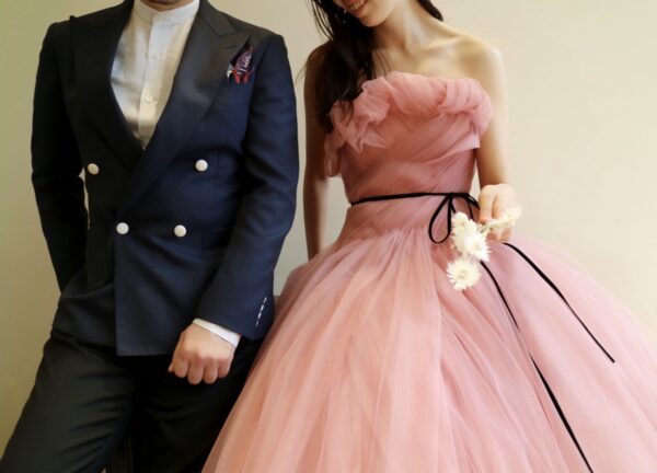 カラードレスに合わせたParty styleのご提案 ～Monique Lhuillier（モニーク・ルイリエ）～