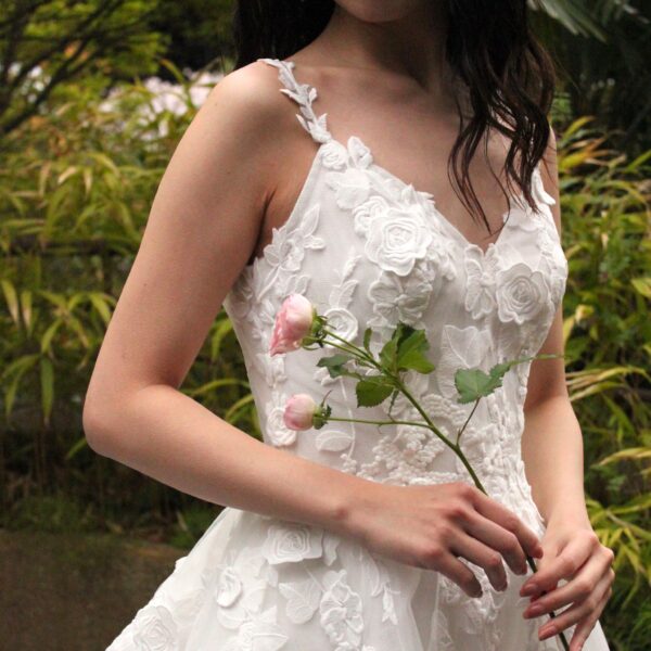 Monique Lhuillier（モニーク ルイリエ）の新作ウェディングドレスのご紹介　