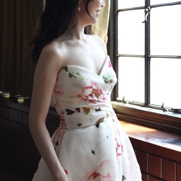 フォーチュンガーデン京都におすすめのMonique Lhuillier（モニーク ルイリエ）のカラードレスのご紹介
