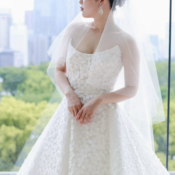 パレスホテル東京におすすめReem Acra（リーム アクラ）のウェディングドレスのご紹介