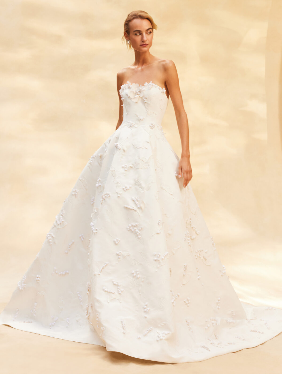 100-10407/Oscar de la Renta