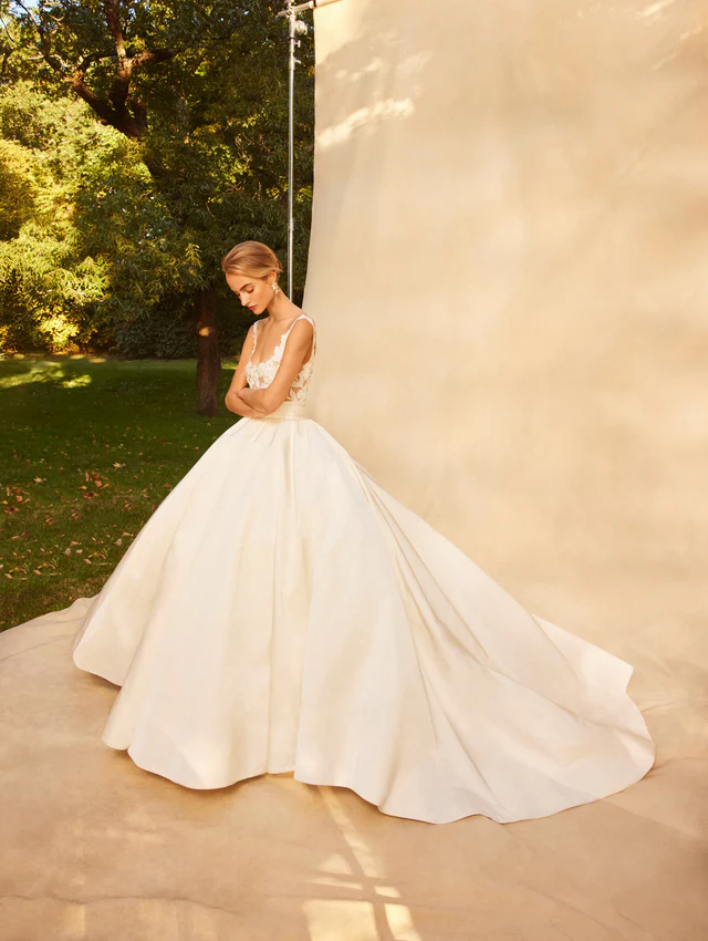 100-10406/Oscar de la Renta